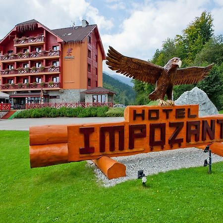 Hotel Impozant Valča エクステリア 写真